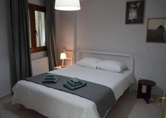 Modern In οld τown Tesalónica